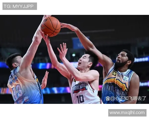 第21轮精彩对决辽宁队迎战新疆队争夺季后赛名额的关键战役